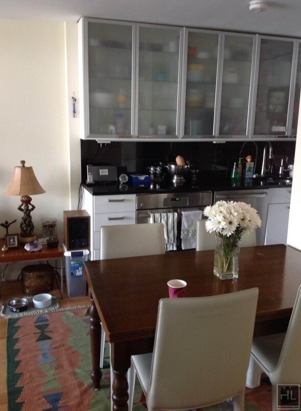 Foto del edificio - 2540 Shore Blvd