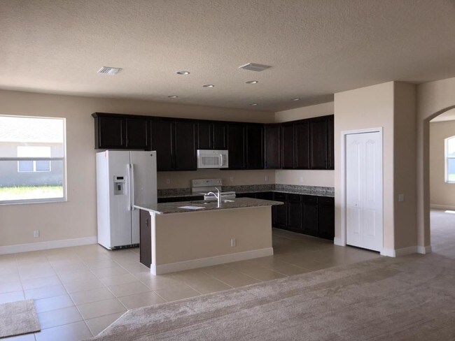 Foto del edificio - 14945 Potterton Cir