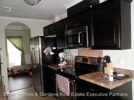 Building Photo - 2820 Wyndham Dr