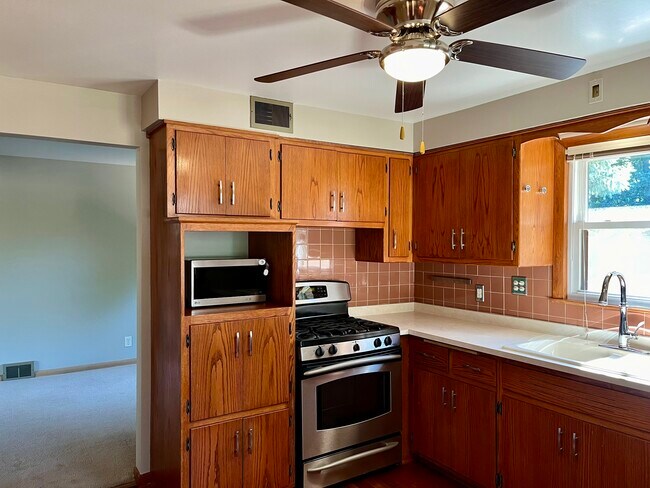 Foto del edificio - 1663 N 116th St