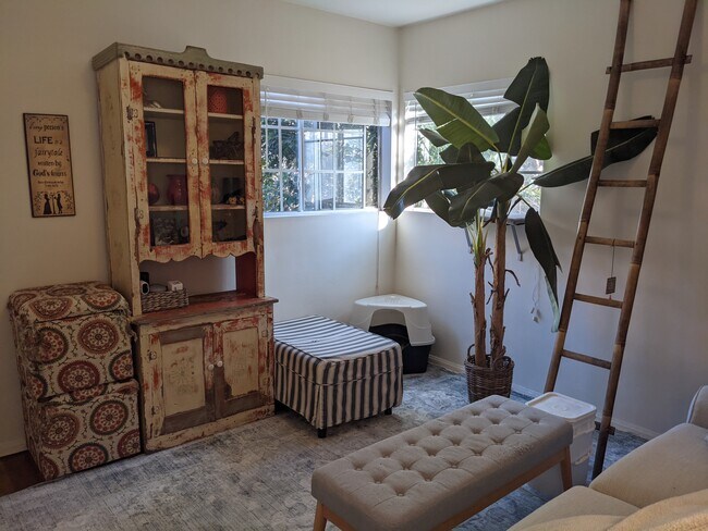 2nd bedroom - 1800 Camino de la Costa
