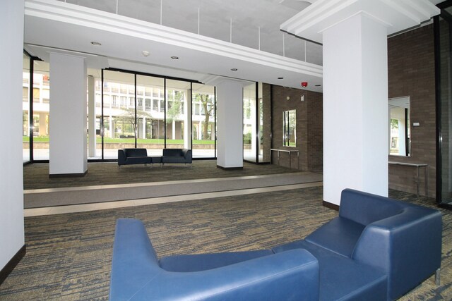 Foto del edificio - 1451 E 55th St