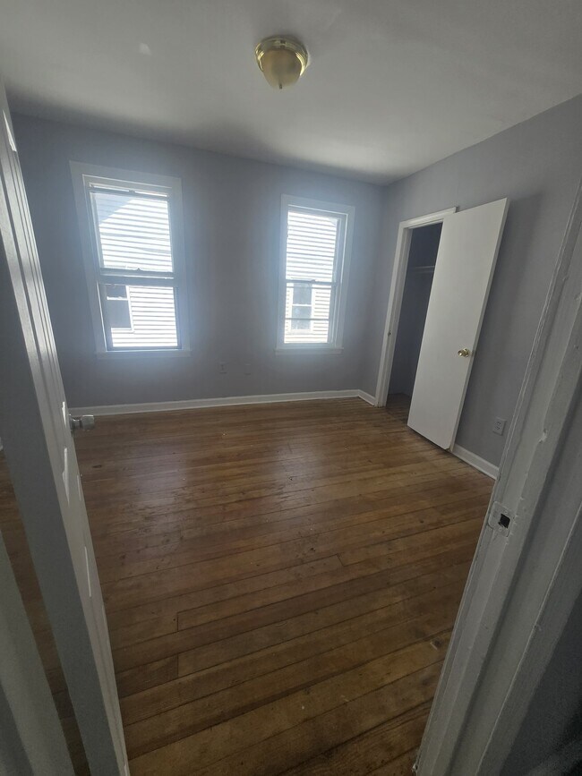 Foto del edificio - 13 Poplar Pl