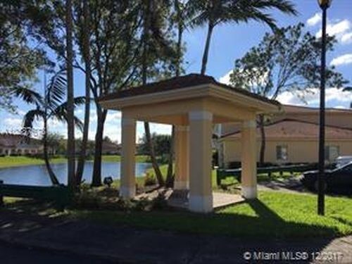 Foto del edificio - 8320 SW 150th Ave