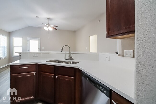 Building Photo - 8630 W Highlands Crossing