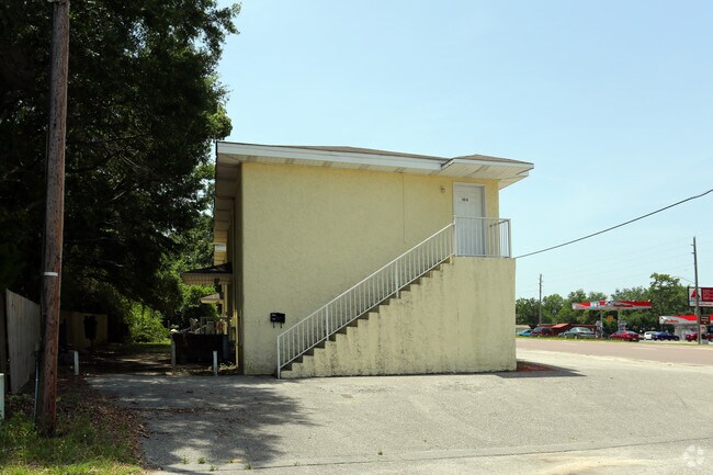 Building Photo - 150 N John Sims Pky