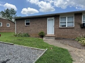 Building Photo - 2183 Edgewood Dr