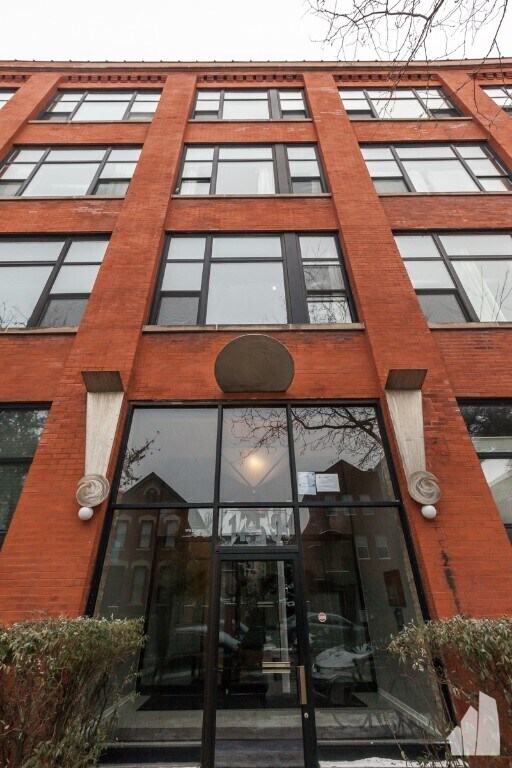 Primary Photo - 1259 N Wood St