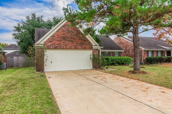Building Photo - 20619 Apache Lake Dr