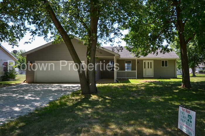 Primary Photo - Amazing 3 Bedroom 2 Bathroom House in Godley