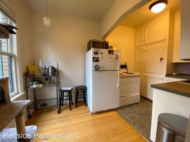 Building Photo - 512 Boylston Ave E