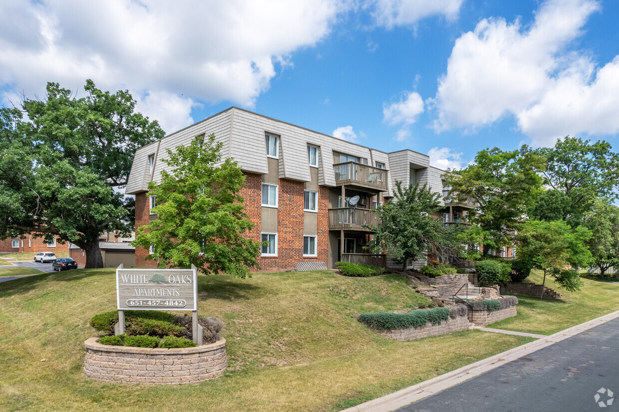 Foto principal - White Oaks Apartments