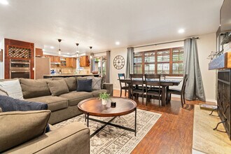 Building Photo - 65010 E Mountain Meadow Ln