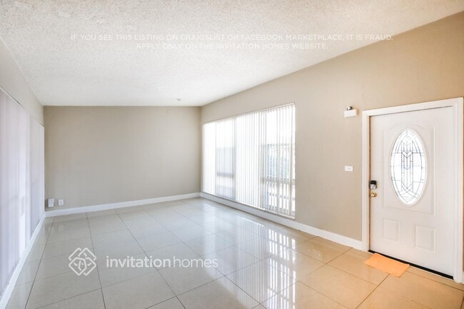Foto del edificio - 8480 SW 33rd Terrace