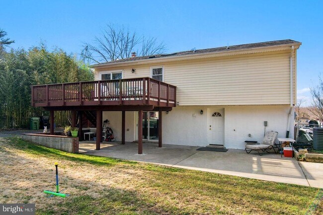 Foto del edificio - 5250 Medwick Ct