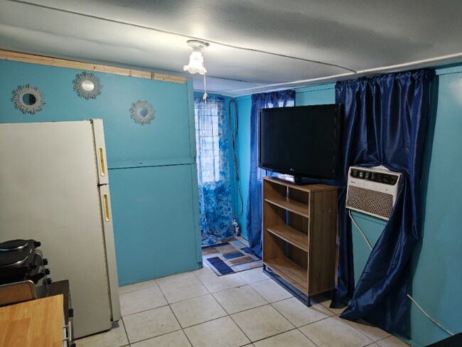 Foto del edificio - 146 Beach Manor Ct