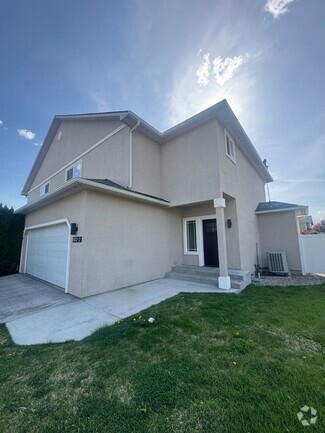 Building Photo - 1502 S 71st Ave