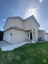 Building Photo - 1502 S 71st Ave
