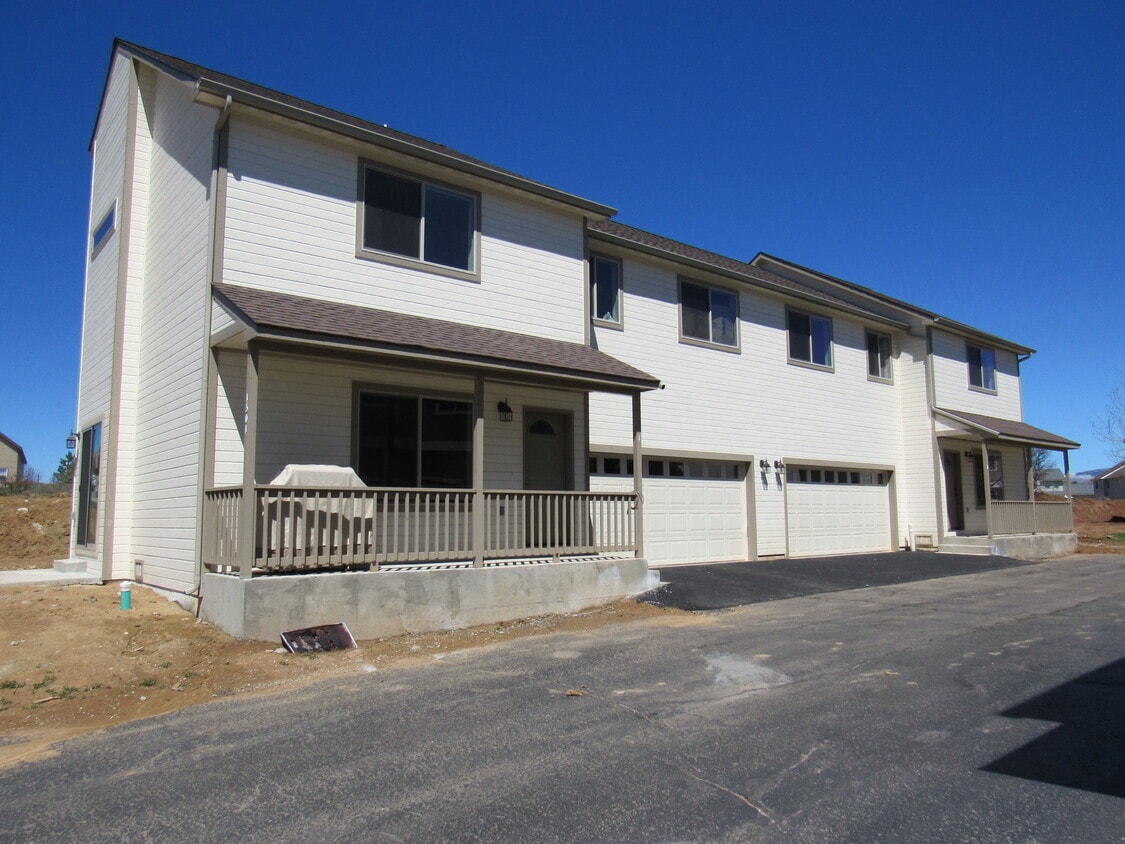 1301 Kremer Drive, Bayfield, CO 81122 Townhome Rentals in Bayfield CO