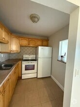 Building Photo - 90 Andover D