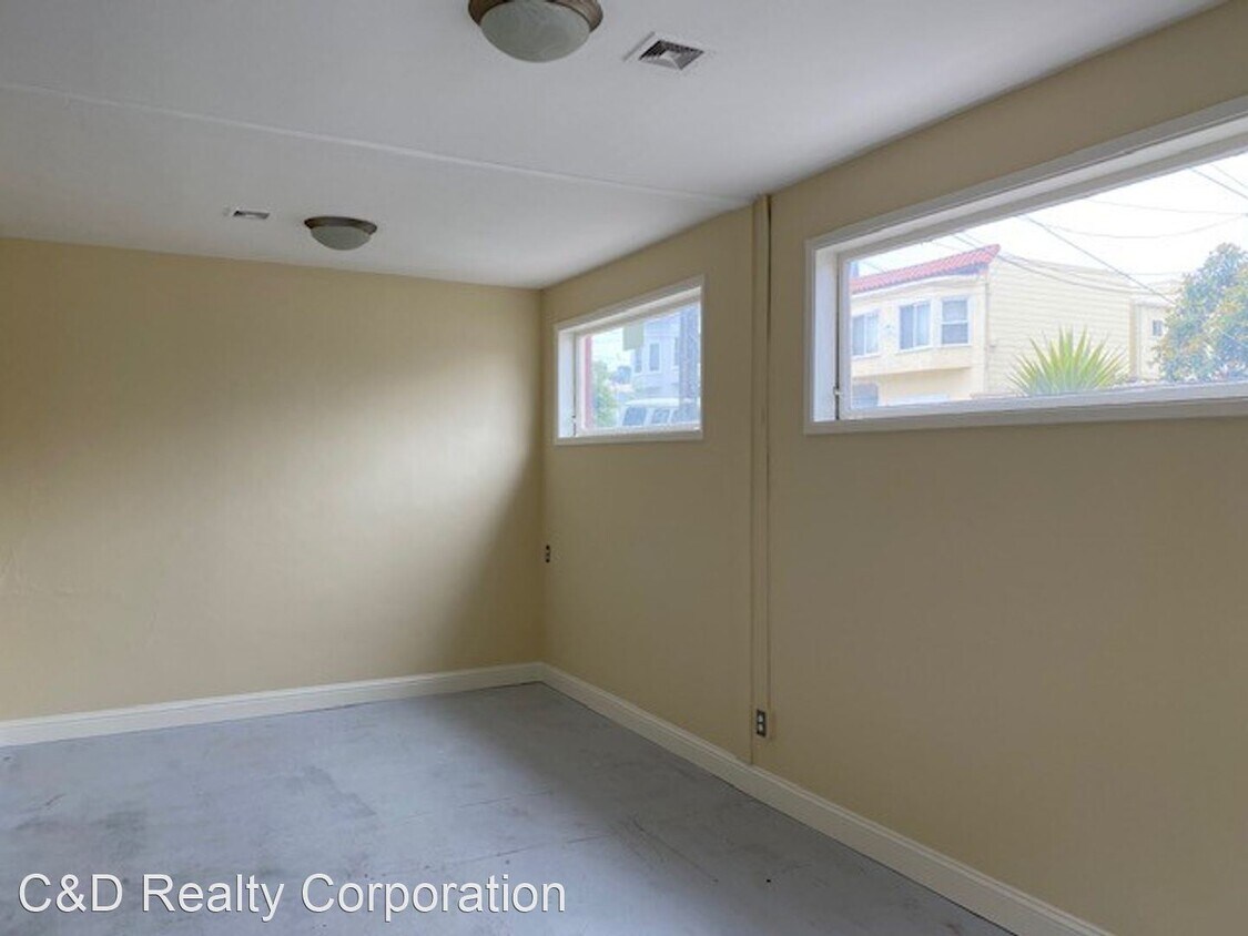 Primary Photo - 290 Miramar Ave