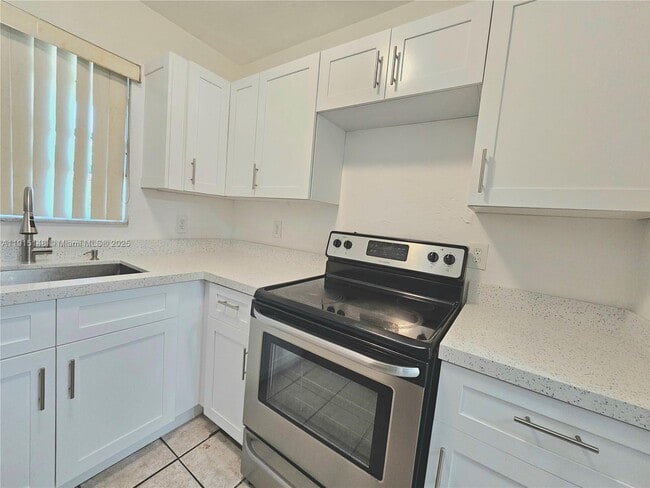 Foto del edificio - 5820 SW 27th St