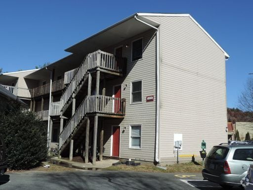 Building Photo - New River Farms