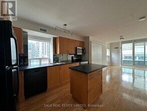 Building Photo - 77 Lombard St