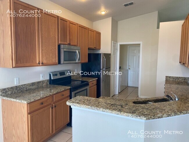 Building Photo - 3 Bedroom Home In Kissimmee Gated Community