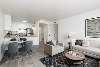 Building Photo - Elmington Park Flats