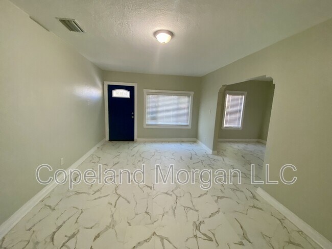 Foto del edificio - 509 E New Orleans Ave