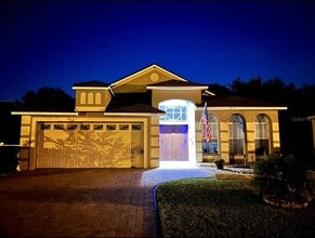 Building Photo - 15727 Markham Dr