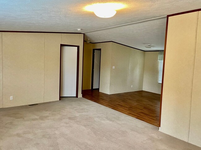Foto del edificio - 3 Bedroom 2 Bathroom-Manufactured Home In Shallotte NC