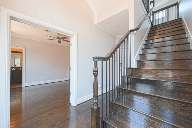 Foto del edificio - 1739 Oakdale St