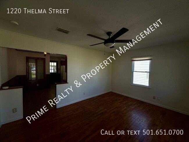 Building Photo - 1220 Thelma St