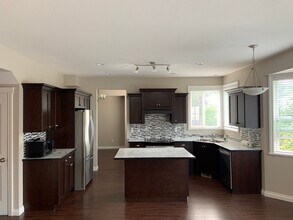 Building Photo - 47401 MacSwan Dr