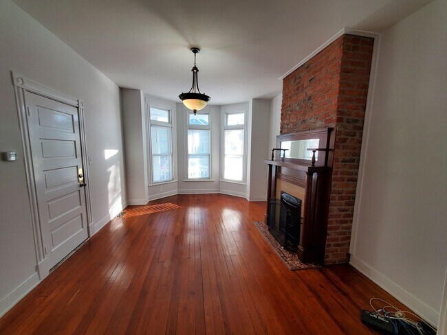 Foto del edificio - 1106 Oakwood Ave