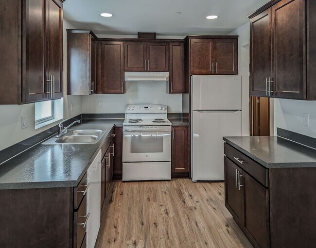 Foto del edificio - 4712 88th St NE