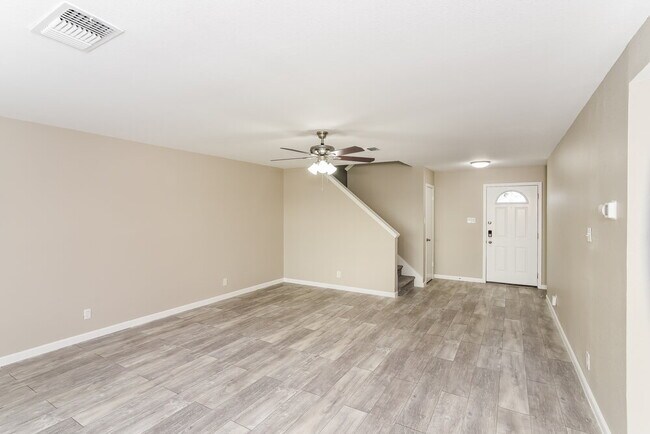 Foto del edificio - 4234 Sunrise Cove Dr