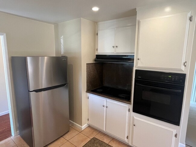 Building Photo - 3-Bedroom San Pablo Home in Tara Hills Nei...