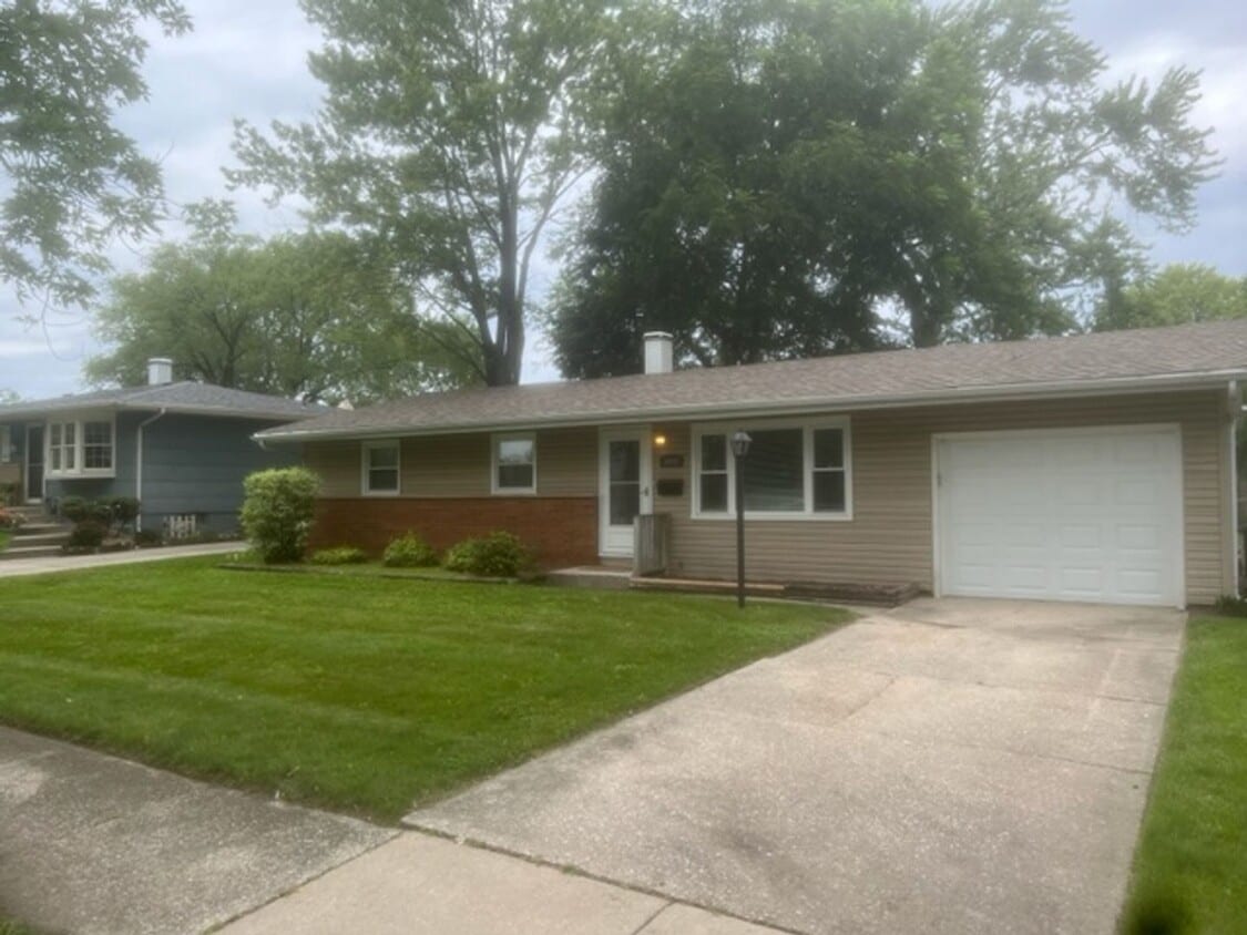 3058 190th St, Lansing, IL 60438 House Rental in Lansing, IL