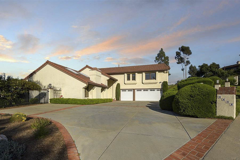 Primary Photo - 3408 Lomas Serenas Dr