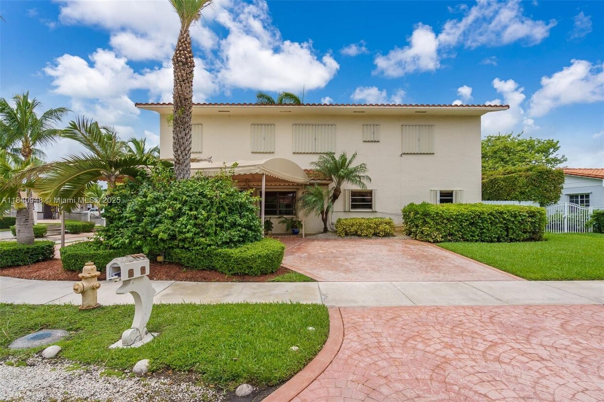 Primary Photo - 12845 SW 49th Terrace