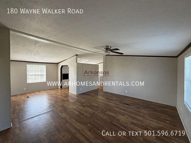 Foto del edificio - 180 Wayne Walker Rd