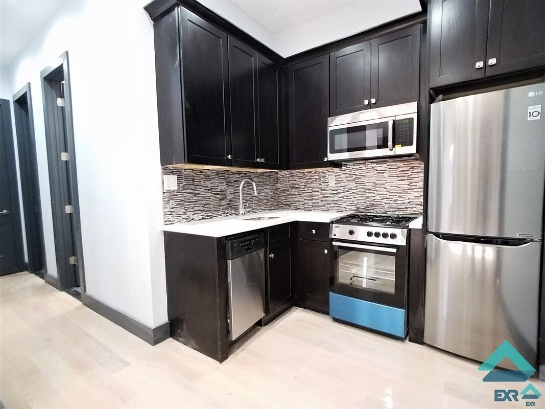 Foto principal - 1033 Dekalb Ave