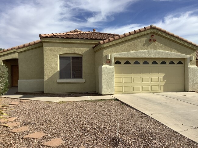 Building Photo - 5561 S Lemon Tree Dr