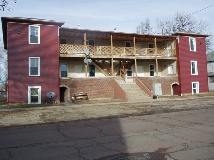 255 2nd St SW, Huron, SD 57350 Apartments in Huron, SD