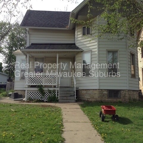 Primary Photo - 829 E Main St