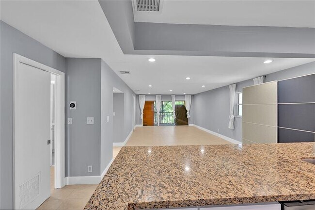 Foto del edificio - 1501 NW 13th St