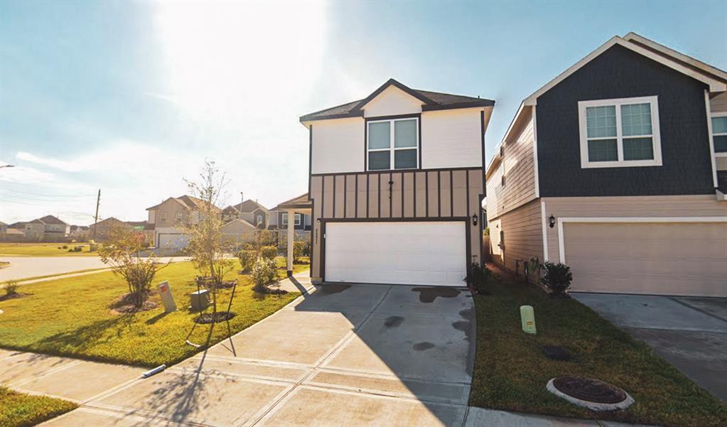 Primary Photo - 24811 Landolfi Dr